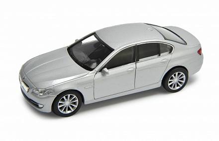 Модель машины BMW 535, 1:34-39 